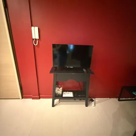 Prato - Near The In Апартаменты