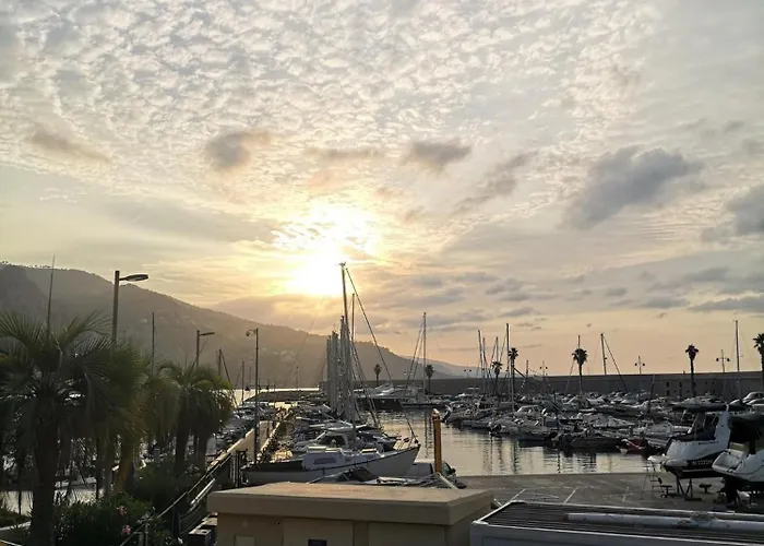 Апартаменты Prato - Near The In