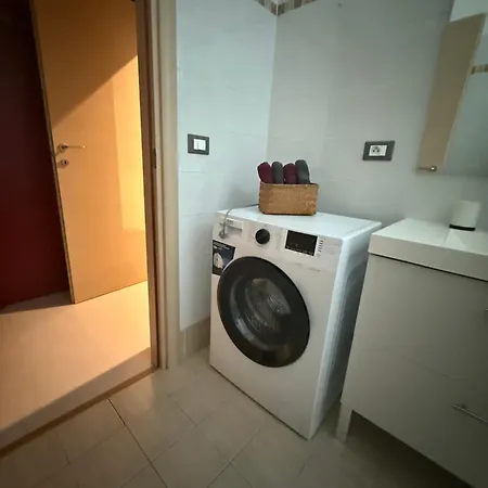 Prato - Near The In דירה