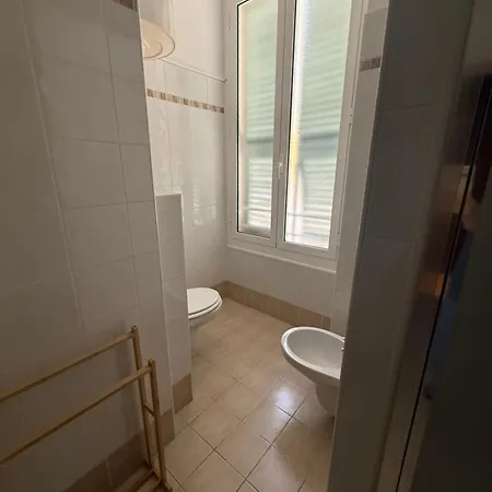 Prato - Near The In 公寓 芒通